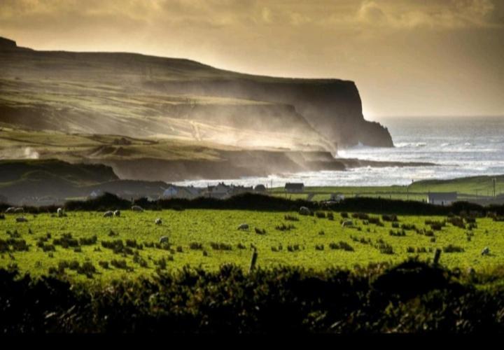 The Cottage - Fairwinds Doolin Bagian luar foto